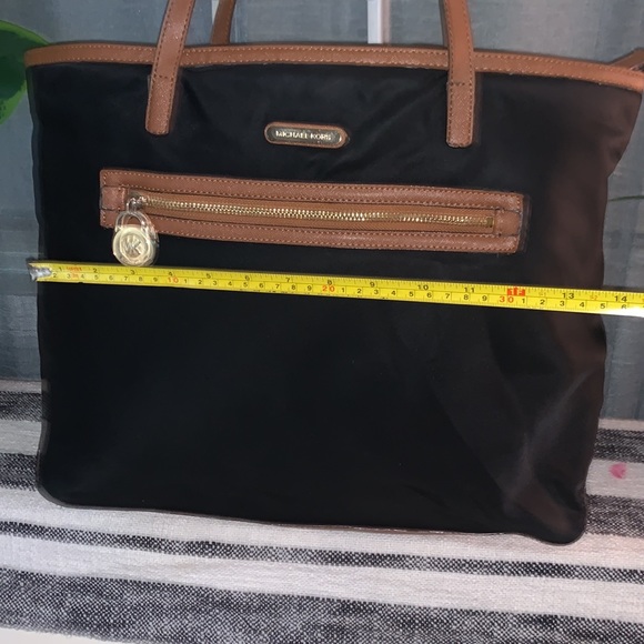Michael Kors Kempton  Nylon tote - Picture 12 of 14